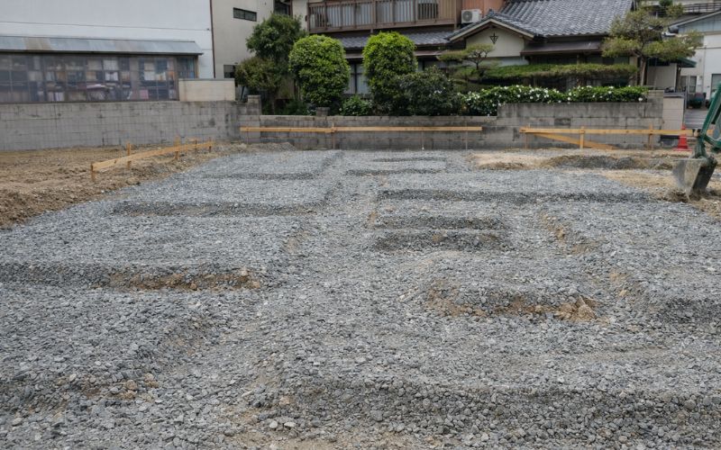 砂利地業・割栗地業（浅い支持層の場合）