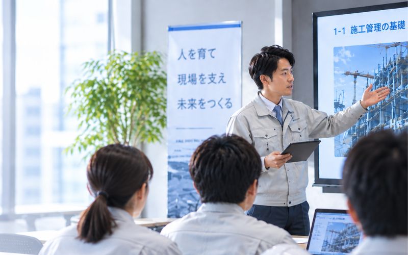 E+プログラムとは？「基本は動画、自社の技術は先輩から学ぶ」